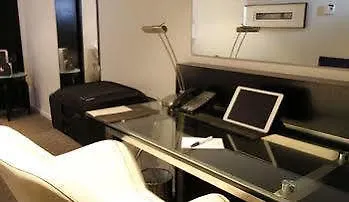 Amora Hotel Wellington 4*,